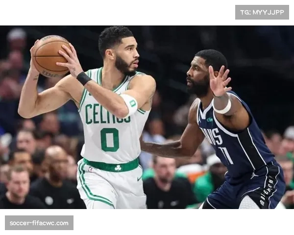 凯尔特人客场力克雄鹿 双探花合砍65分稳固东部榜首位置 凯尔特人客场力克雄鹿 双探花合砍65分稳固东部榜首位置